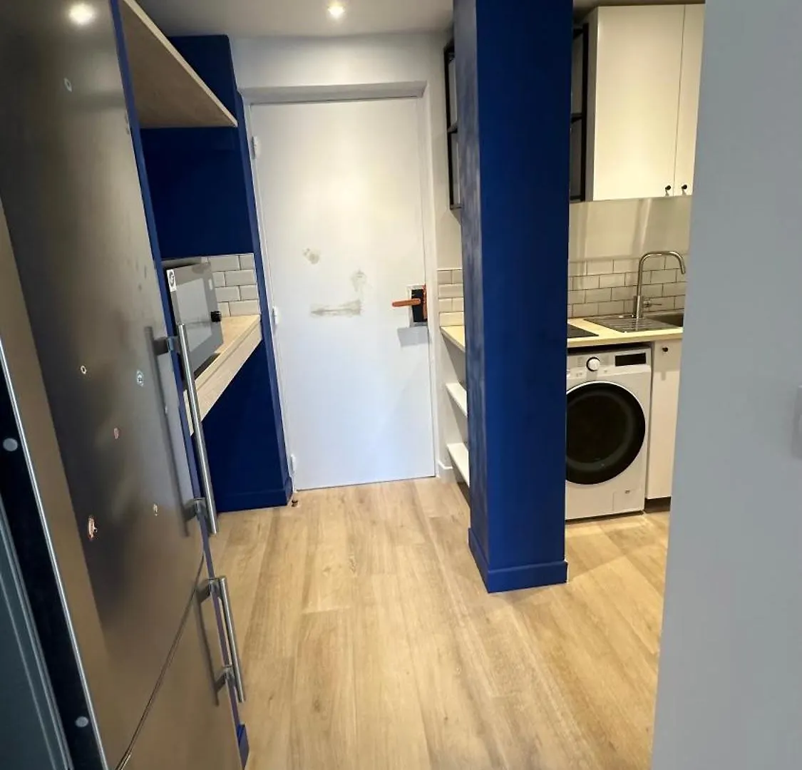 Apartment Lyon Tassin Appartement Proche Metro Bus Parking Possible Vaise Frankreich